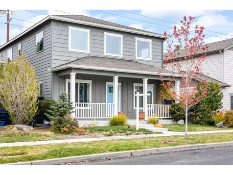 492 SE Gleneden Place Bend OR 97702