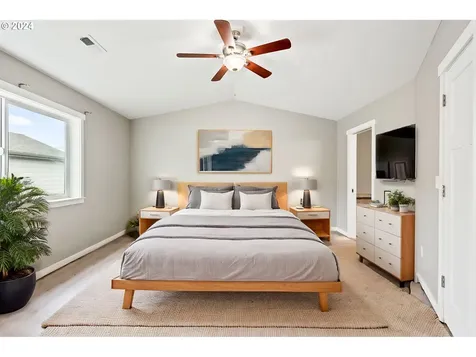 492 SE Gleneden Place Bend OR 97702