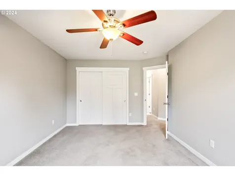 492 SE Gleneden Place Bend OR 97702