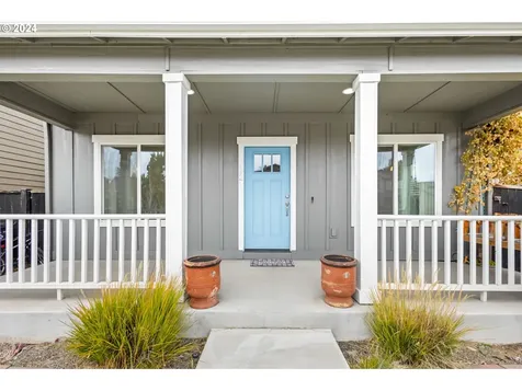 492 SE Gleneden Place Bend OR 97702