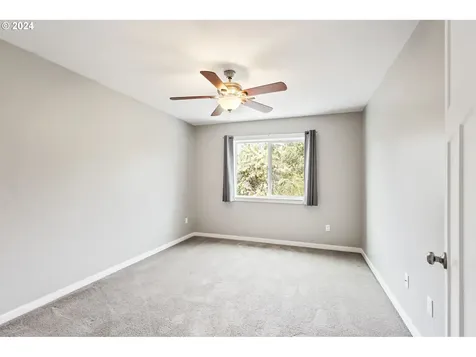 492 SE Gleneden Place Bend OR 97702