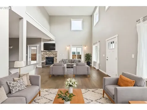 492 SE Gleneden Place Bend OR 97702