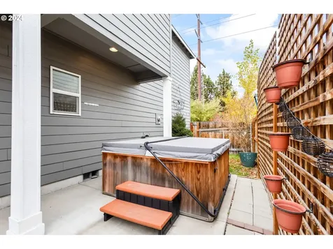492 SE Gleneden Place Bend OR 97702