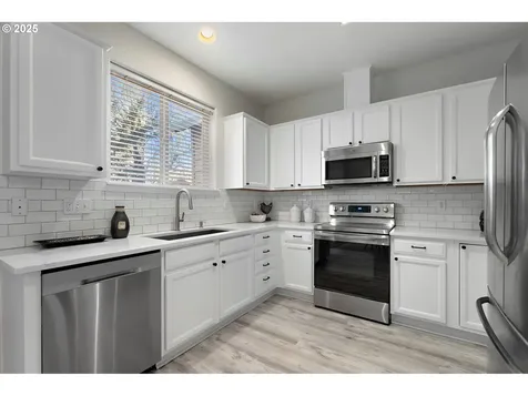 21171 SW Madeira Terrace Sherwood OR 97140