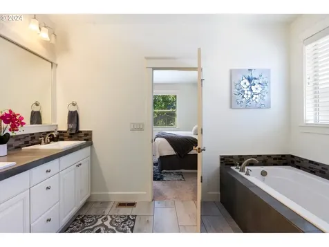 17005 Ne 80th Street Vancouver WA 98682