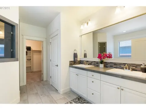 17005 Ne 80th Street Vancouver WA 98682