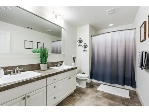 17005 Ne 80th Street Vancouver WA 98682