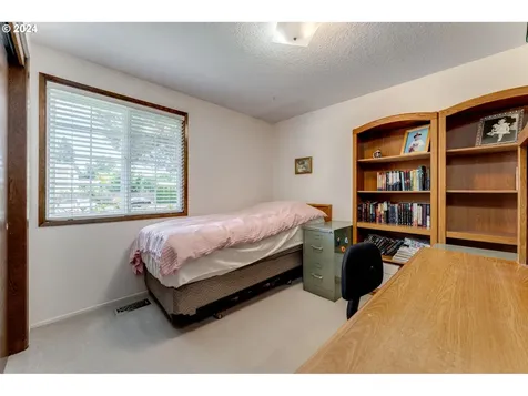 1721 Se 54th Avenue Hillsboro OR 97123