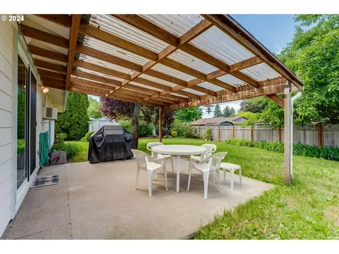 1721 Se 54th Avenue Hillsboro OR 97123