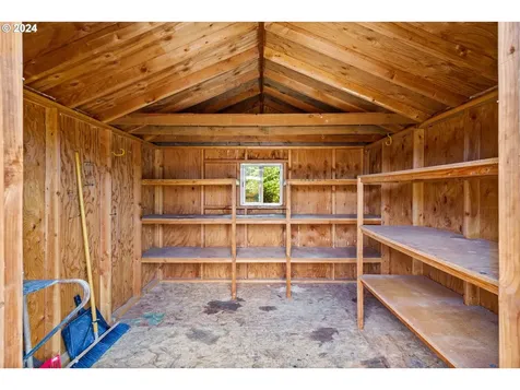 77958 S 6th Street Cottage Grove OR 97424