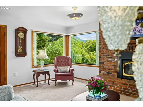 77958 S 6th Street Cottage Grove OR 97424