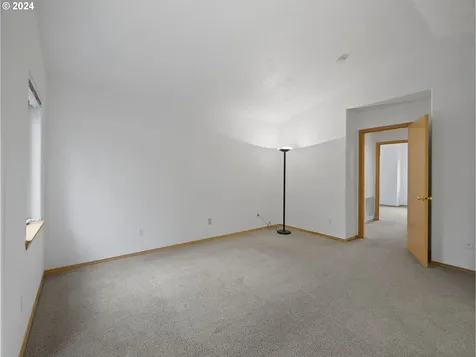 4048 NE 10th Terrace Gresham OR 97030