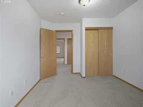 4048 NE 10th Terrace Gresham OR 97030