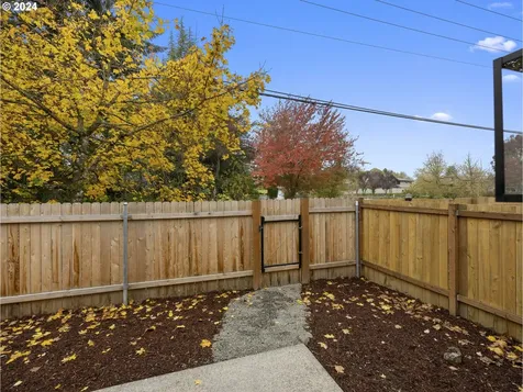 4048 NE 10th Terrace Gresham OR 97030