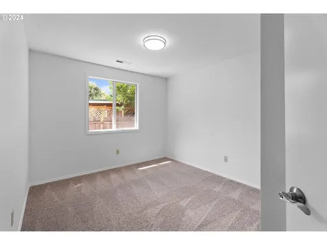 15404 NE 44th Street Vancouver WA 98682