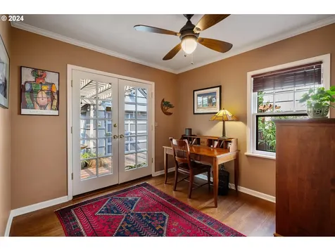 1933 Ne 61st Avenue Portland OR 97213