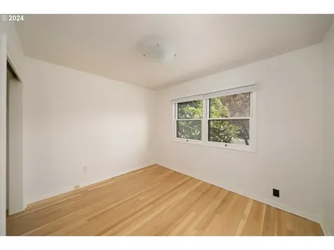 5915 N Campbell Avenue Portland OR 97217