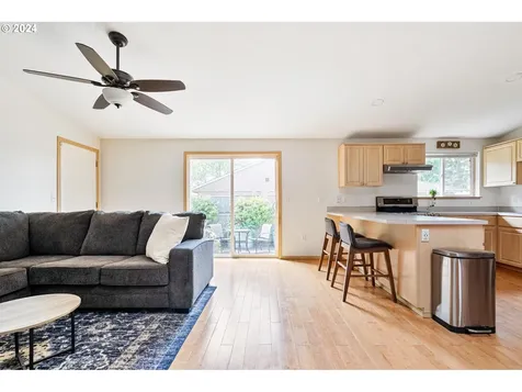 1211 Nw 41st Street Vancouver WA 98660