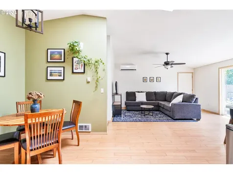 1211 Nw 41st Street Vancouver WA 98660