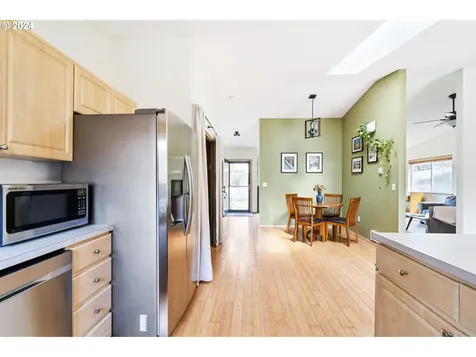 1211 Nw 41st Street Vancouver WA 98660