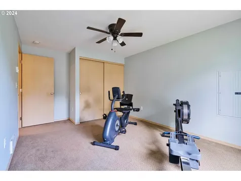 1211 Nw 41st Street Vancouver WA 98660