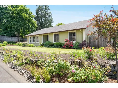 1211 Nw 41st Street Vancouver WA 98660