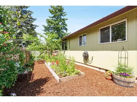 1211 Nw 41st Street Vancouver WA 98660