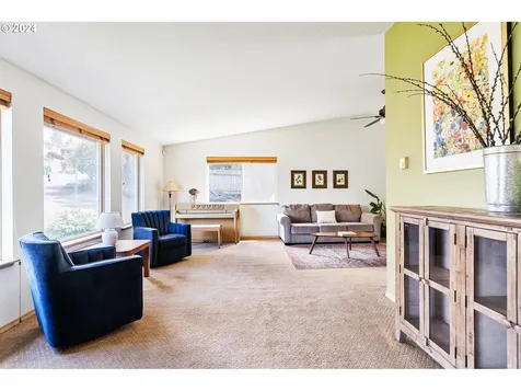 1211 Nw 41st Street Vancouver WA 98660