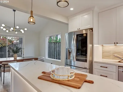 15522 NW Melody Lane Beaverton OR 97006
