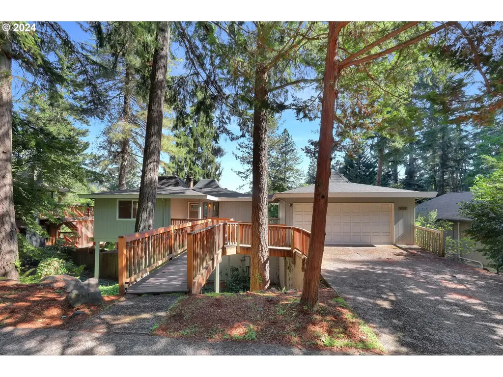 4665 Manzanita Street Eugene OR 97405