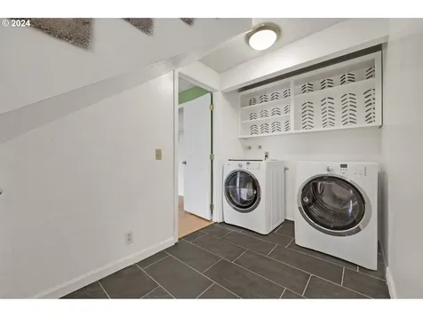 4665 Manzanita Street Eugene OR 97405