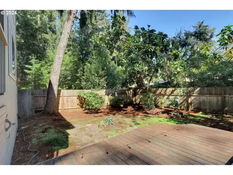 4665 Manzanita Street Eugene OR 97405