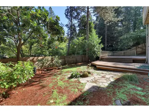 4665 Manzanita Street Eugene OR 97405