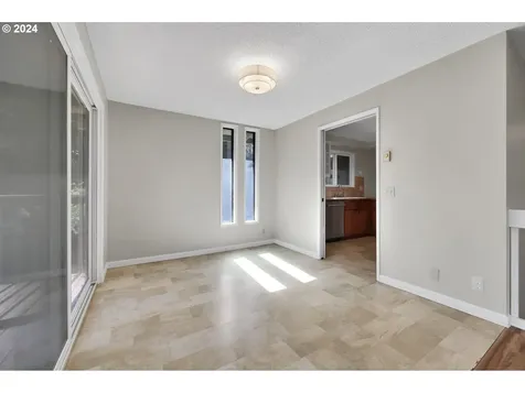 4665 Manzanita Street Eugene OR 97405
