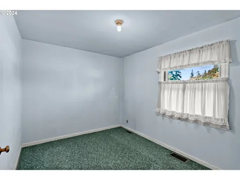 12008 SE Grant Street Portland OR 97216