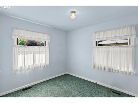 12008 SE Grant Street Portland OR 97216