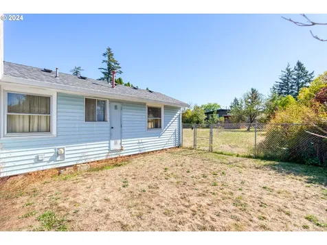12008 SE Grant Street Portland OR 97216