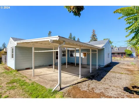 12008 SE Grant Street Portland OR 97216