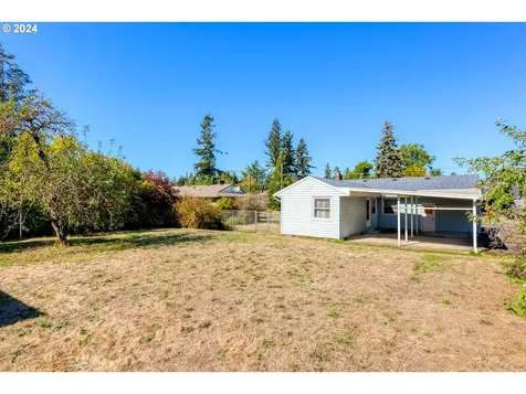 12008 SE Grant Street Portland OR 97216