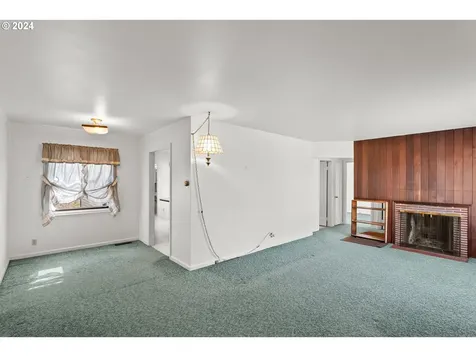 12008 SE Grant Street Portland OR 97216