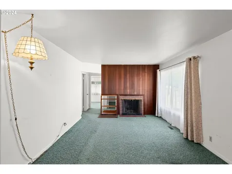 12008 SE Grant Street Portland OR 97216