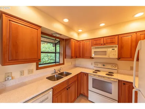 62100 Ross Inlet Road Coos Bay OR 97420