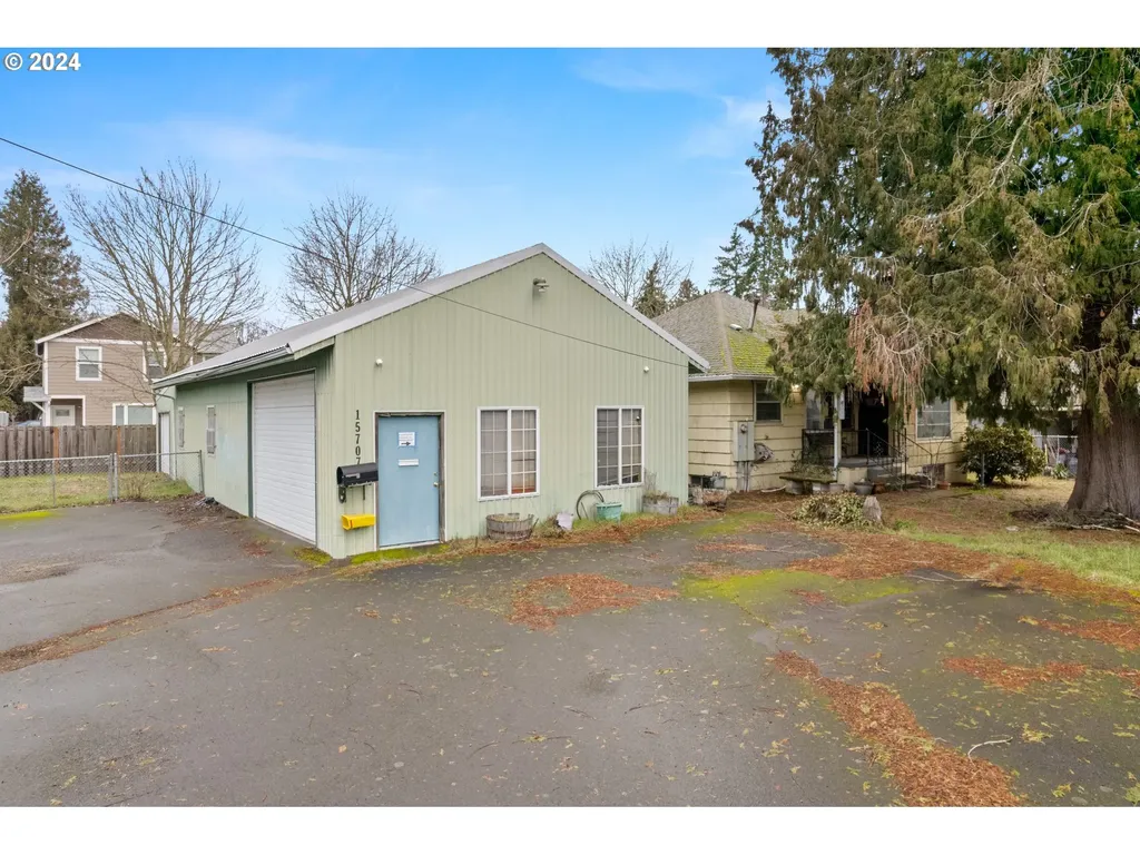 15707 Se Stark Street Portland OR 97233