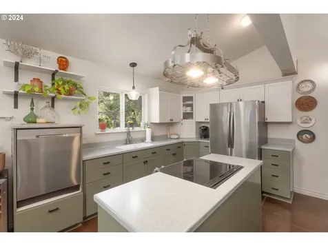 892 Mulberry Lane Roseburg OR 97471