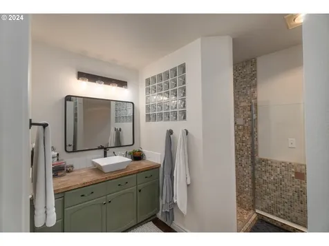 892 Mulberry Lane Roseburg OR 97471