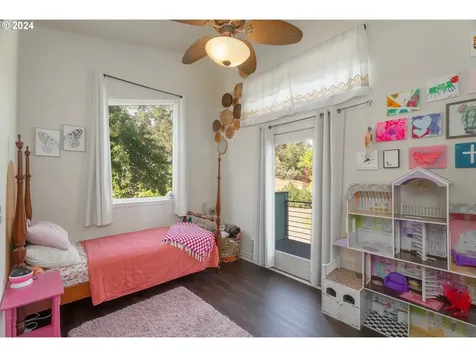 892 Mulberry Lane Roseburg OR 97471