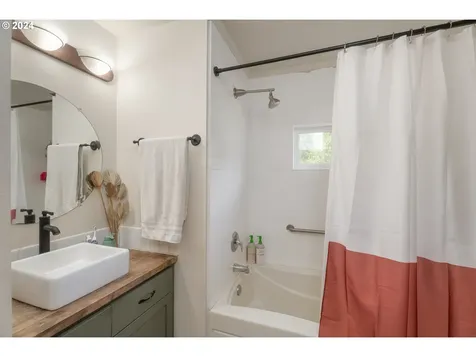 892 Mulberry Lane Roseburg OR 97471
