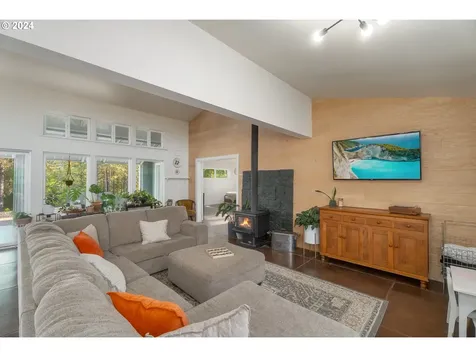 892 Mulberry Lane Roseburg OR 97471