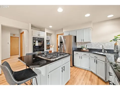 5212 SW Bushbaum Court Tualatin OR 97062