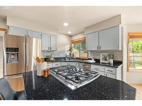 5212 SW Bushbaum Court Tualatin OR 97062